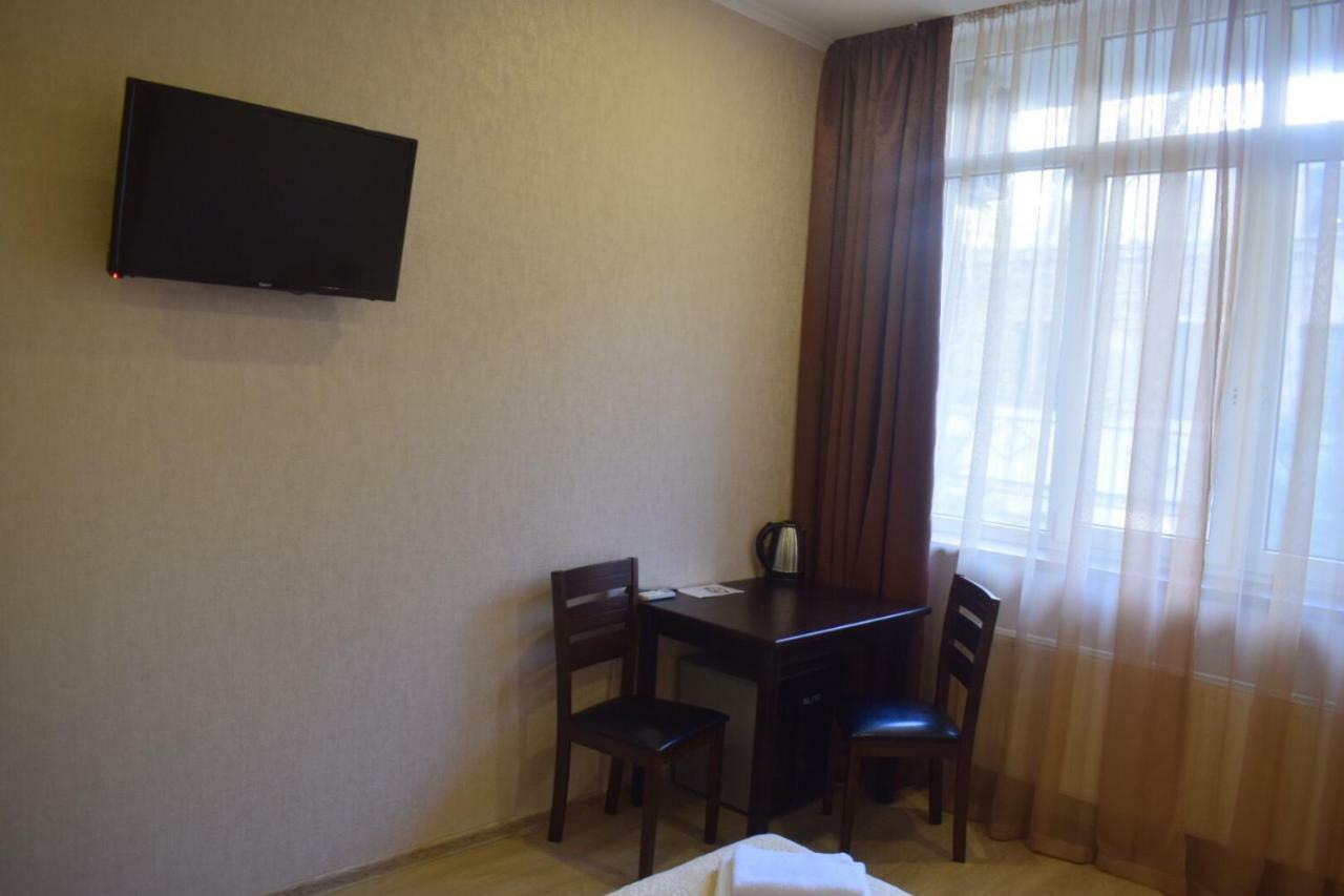 Apartment De France Одесса Экстерьер фото