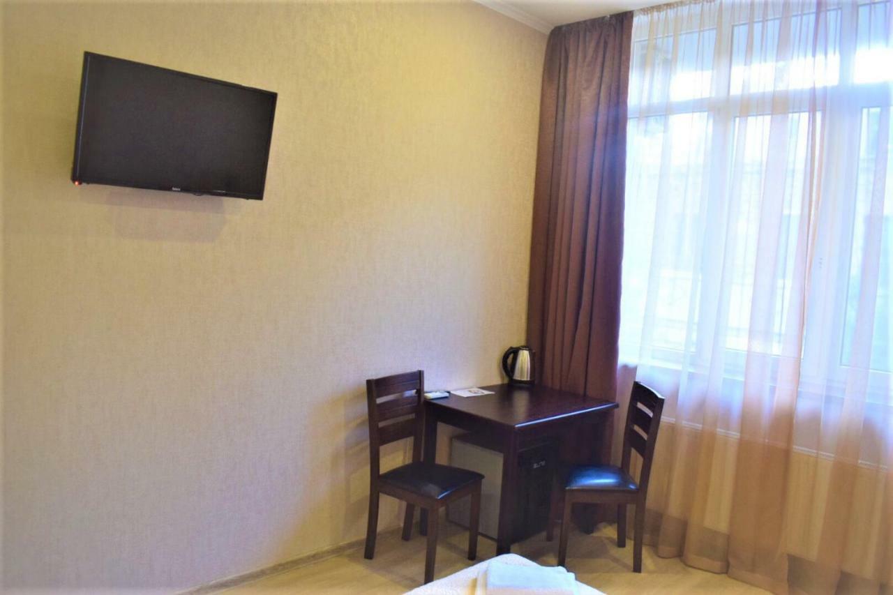 Apartment De France Одесса Экстерьер фото